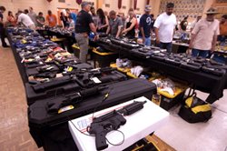 gun-expo-getty.jpg