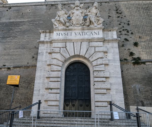 Vatican Museums to Close Again Over Coronavirus