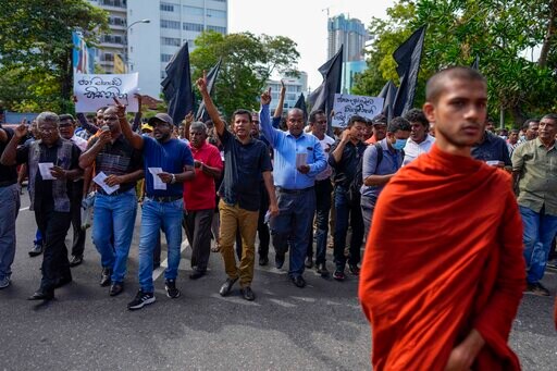 Sri Lankans Rally against Crackdown on Protesters