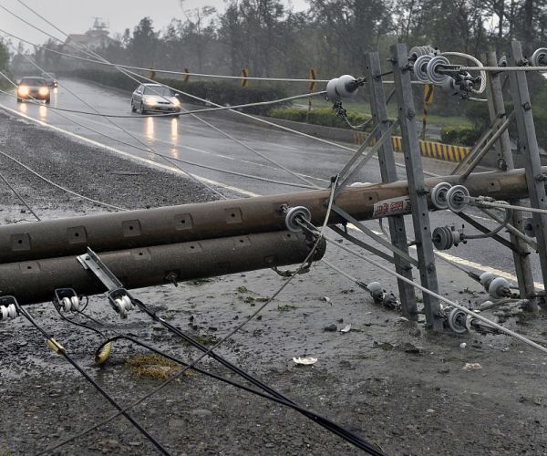 Super Typhoon Meranti Slams Into Taiwan 