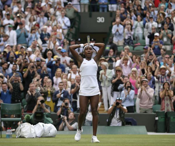 Gauff, 15, Beats Venus, 39, at Wimbledon