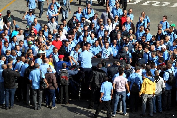 São Paulo Bus Strike Further Frays Brazil's World Cup Nerves