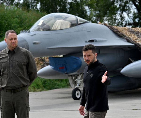 Zelenskyy Acknowledges Military Operation in Russia's Kursk Region