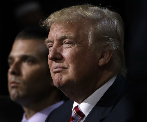 Monmouth Poll: Trump's Approval Rating at 43%