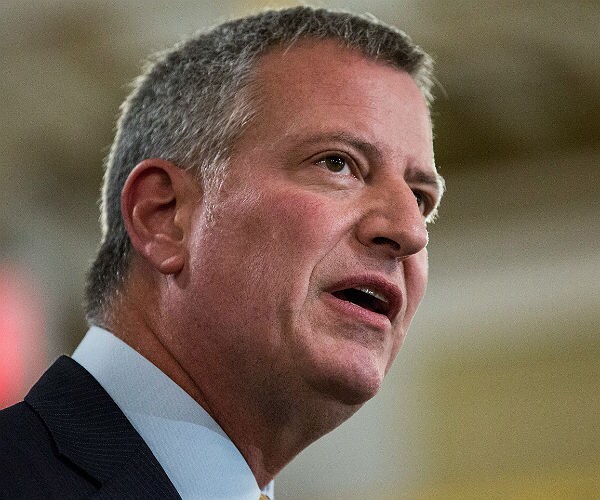 Bill de Blasio: Hillary's Paid Wall Street Speeches Don't Matter