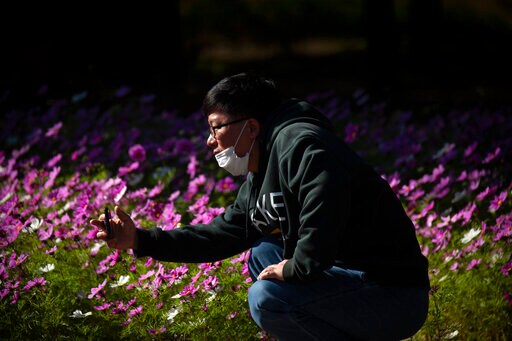 Asia Today: Melbourne Holds off on Easing amid New Outbreak