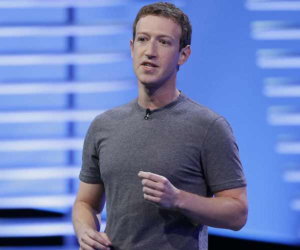 Facebook's Zuckerberg to Give Harvard Graduation Speech