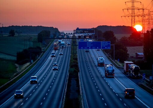 Experts: German Economy Won't Fully Rebound before 2022