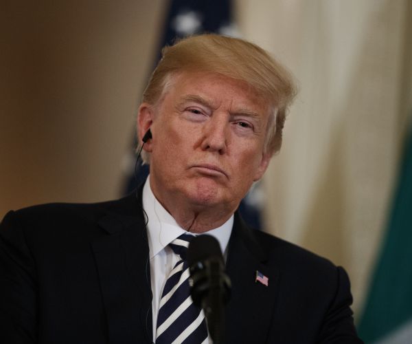 Trump Administration Eyes Capital Gains Tax Cut for Wealthy - NYTimes