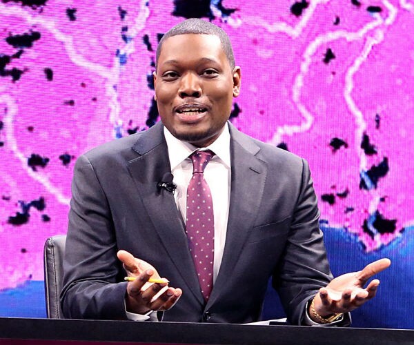 'SNL' Star Michael Che Stands By Boston Racism Comment