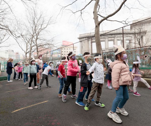 Parents Left Scrambling After Many Schools Nationwide Cancel Classes on Short Notice