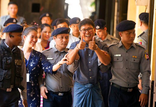 Myanmar Court Refuses to Dismiss Charges against Journalists