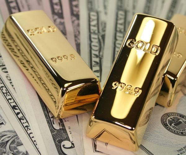 Jeffrey Dumas: Time to Sidestep the Dollar?