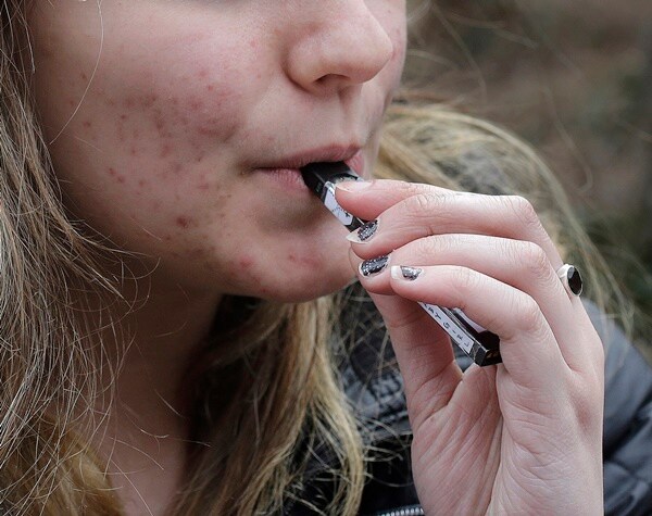 E-Cigarettes Disappoint in a Workplace Quit-Smoking Study