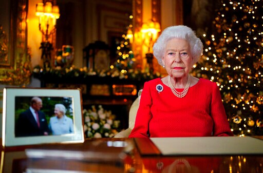 UK Plans Holiday Weekend to Honor Queen's 70 Years on Throne