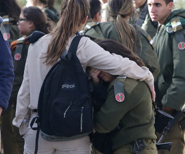 Israeli Police Arrest 9 Following Palestinian Truck Attack