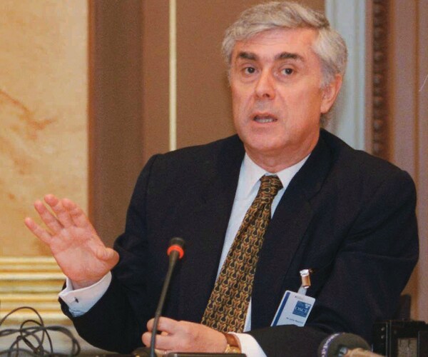 Spain's Former Amb. Slams White House on an Independent Catalonia