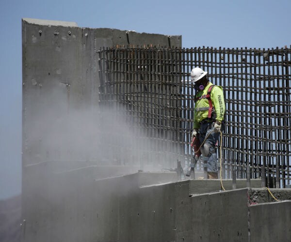 15.3 Percent of US Workers on Govt Payrolls