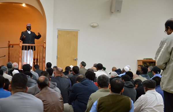 Trump: You Should Ban Islamists, Not Muslims