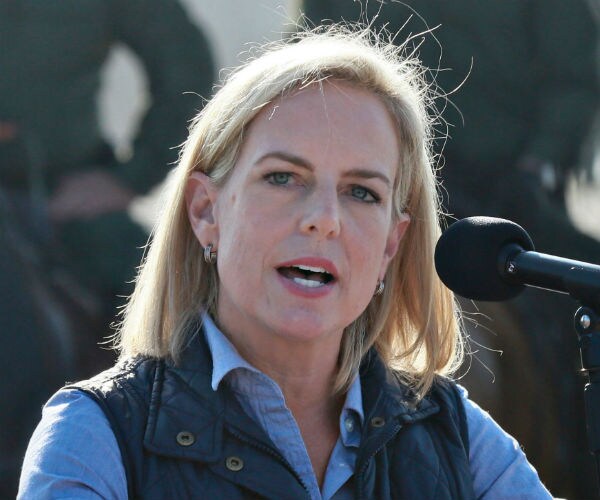 Homeland Security Chief Nielsen Visits Arizona City on 2nd Day of Border Tour