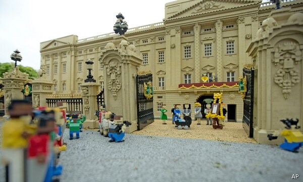 Legoland Threats Over Muslim Event Causes UK Park to Close