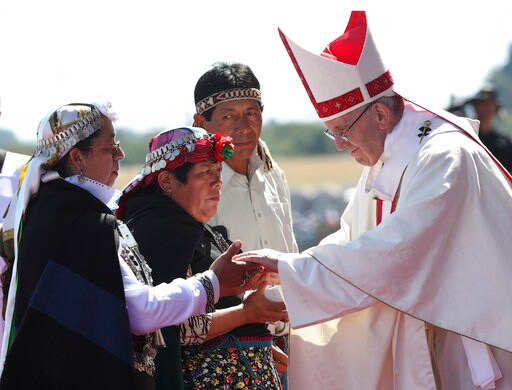 The Latest: Pope Marries Couple on Papal Plane in Chile