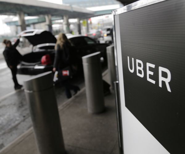 New York City Wants Uber's App to Include a Tipping Feature
