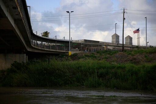 Migrant: Young Family Ignored Advice against Border Swim