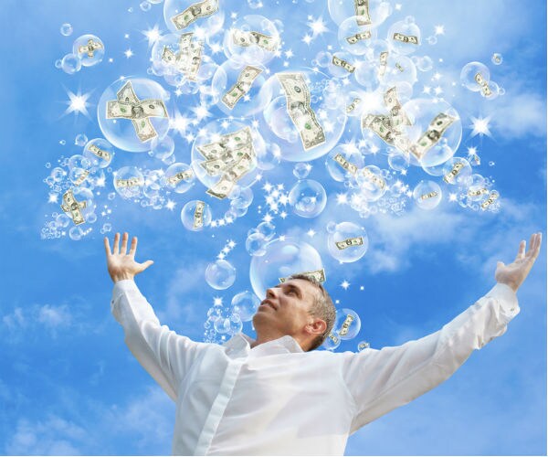 Deutsche Bank: Risk Grows for 'Frothy' Stocks as Central Banks Tighten Money Supply 