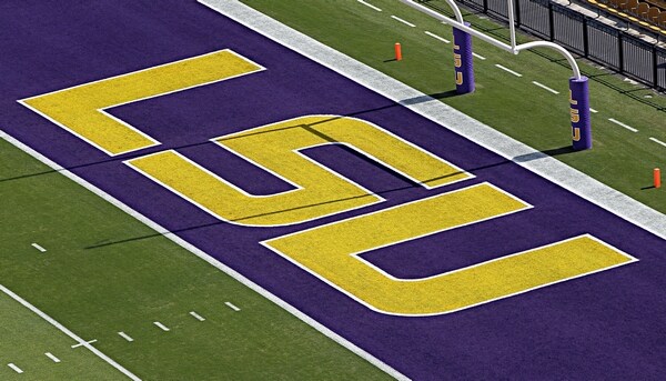 Louisiana State to Draft Insolvency Plan as Jindal Cuts Loom