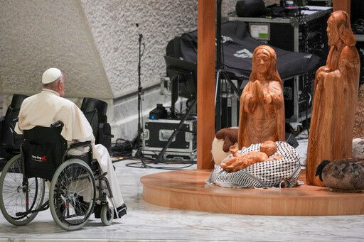 Vatican's Keffiyeh Nativity Scene Raises Eyebrows and Then Disappears — at Least until Christmas Eve