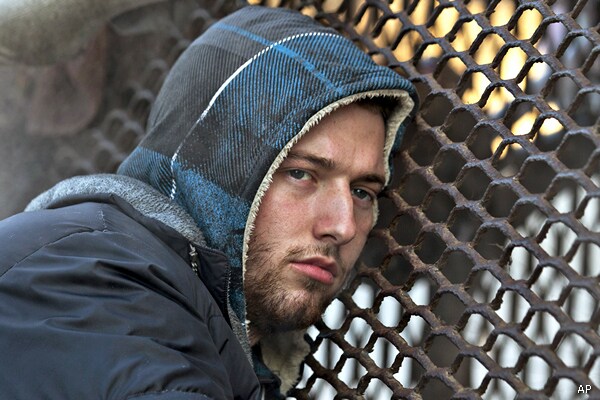 Nicholas Simmons Reunited With Parents Thanks to AP Photograph