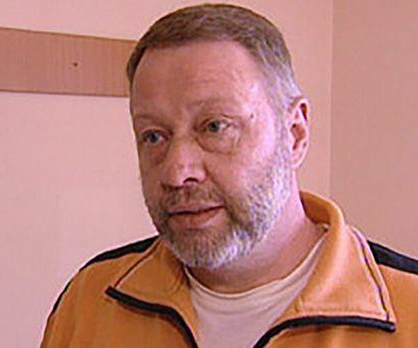 Serial Killer Electrocutes Himself in Jail Cell Sex Act