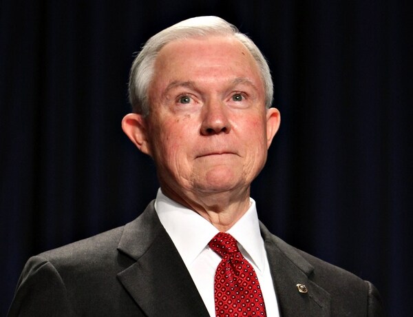Jeff Sessions: Public 'On Our Side' in Looming Amnesty Fight