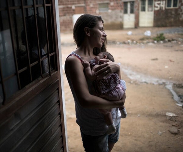 Obama, Senate Democrats Urge Zika Funding Vote as Reserves Run Low