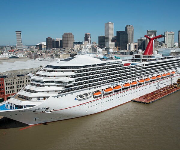 Carnival Starts Taking Expat Bookings for Cuban Cruises