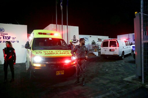 Israeli Police: Palestinian Stabs Officers in Police Station