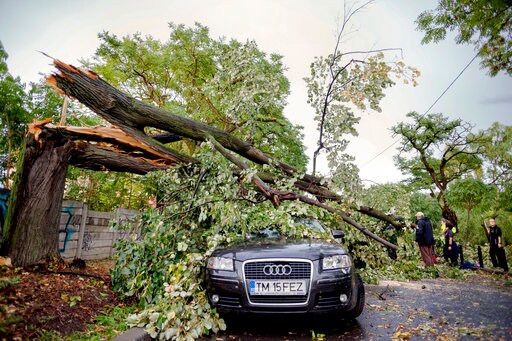 Romanian PM Visits City at Heart of Storm That Left 8 Dead