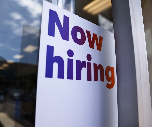 Jobless Claims Down to 400,000 as Economy Recovers