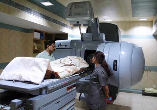 Lung Cancer Survivors May Get Too Many PET Scans | Newsmax.com