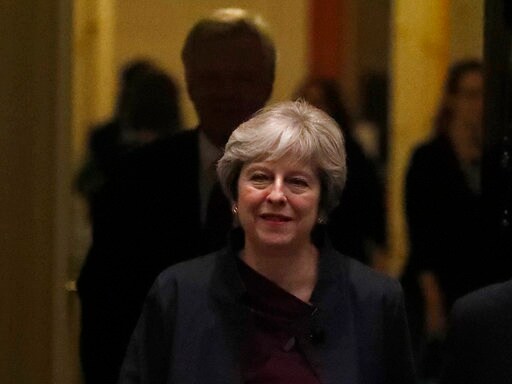 May Seeks Brexit Momentum with Promise to EU Nationals in UK