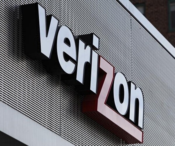 Verizon Offers Unlimited Data as Wireless Competition Heats Up
