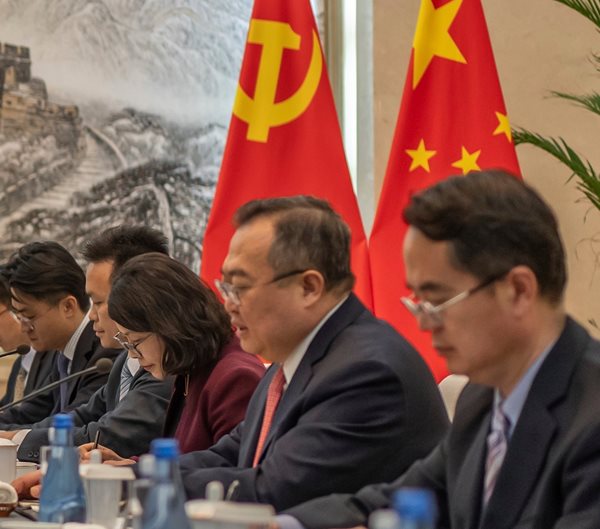 House Presses Chinese Telecoms Over Ties to Military, Government