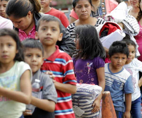 US Border Patrol: Deaths Rise as Families, Children Attempt Crossing