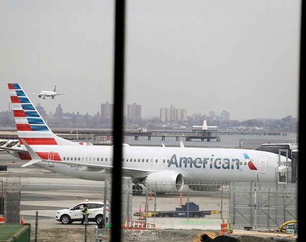 American Pulls 737 MAX Flights through Early December, Still Sees Approval This Year