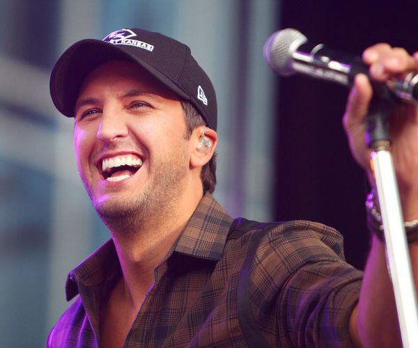 CMT Awards 2018: Country Music Goes for Glam