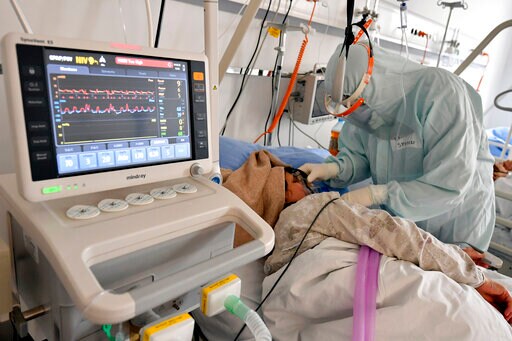 As Infections Rise, Sarajevo's Hospitals Feel the Pressure