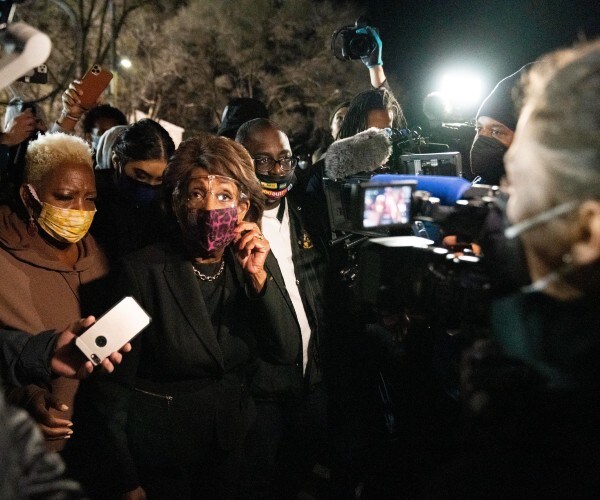 Officer Charged in Daunte Wright Death to Stand Trial Dec. 6