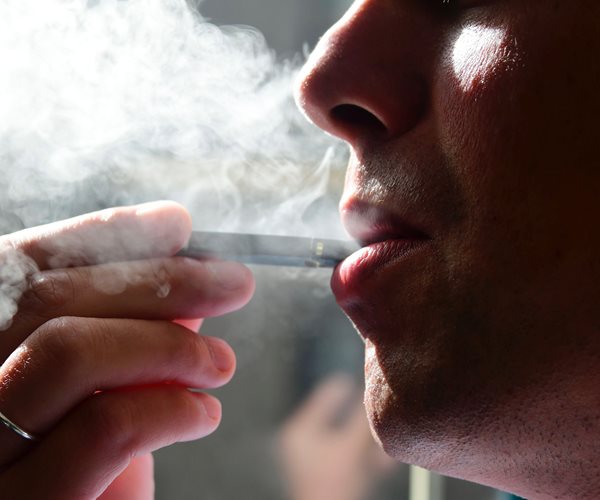 Walmart to Stop Selling Electronic Cigarettes at Its Stores