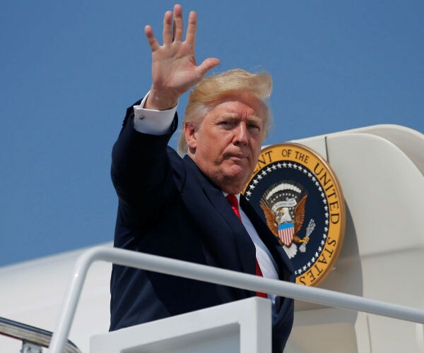 Trump Exhorts Base: 'Make America Great Again'